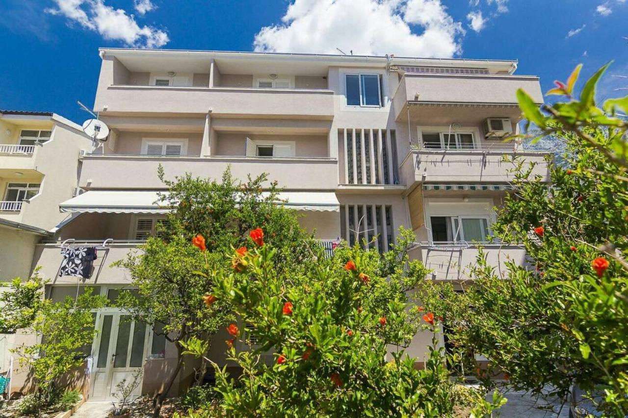 Apartments Vukadin Makarska Exterior photo